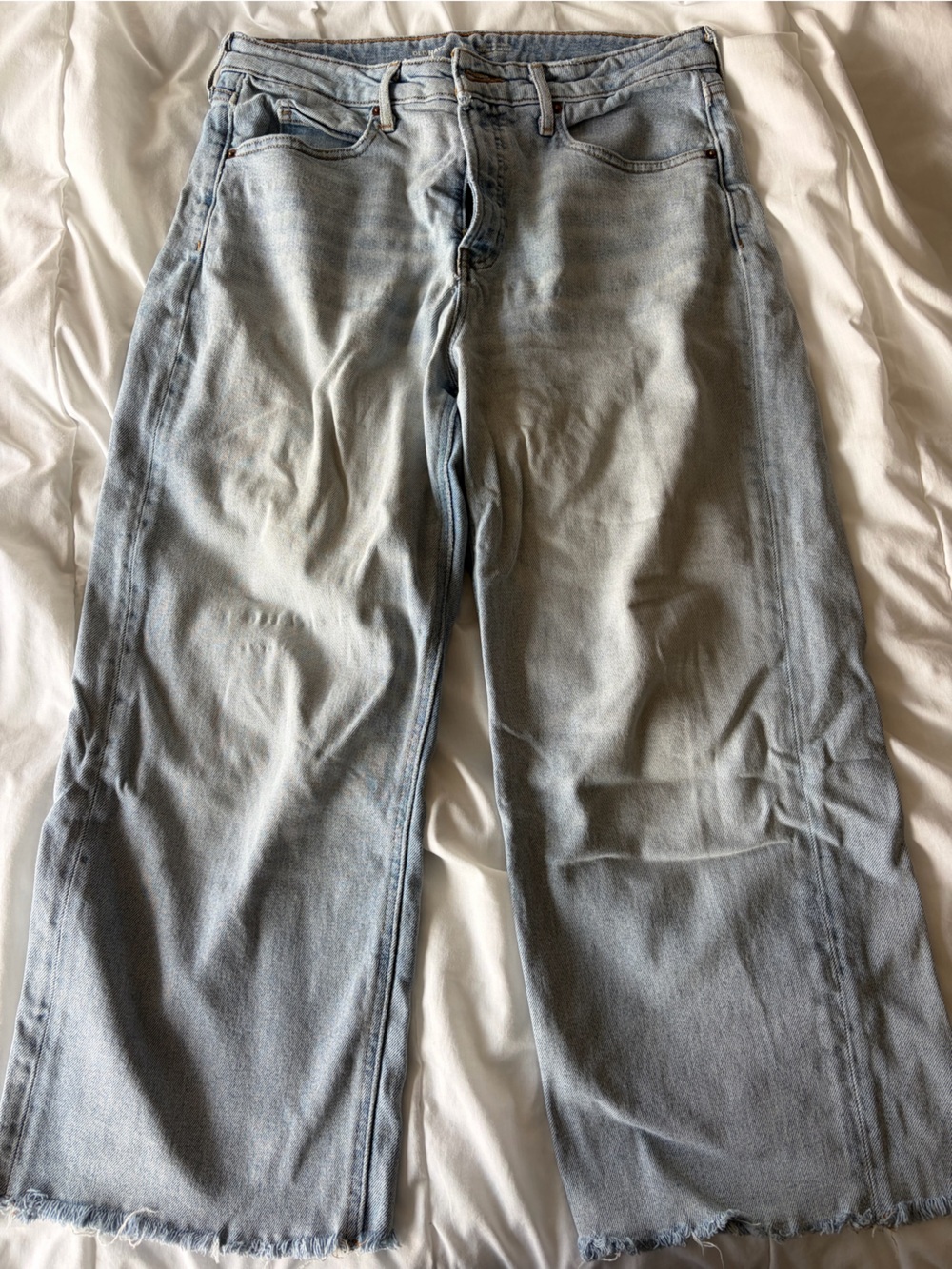 Old Navy Sky Hi Wide Leg Light Wash Jeans Size 12 Short